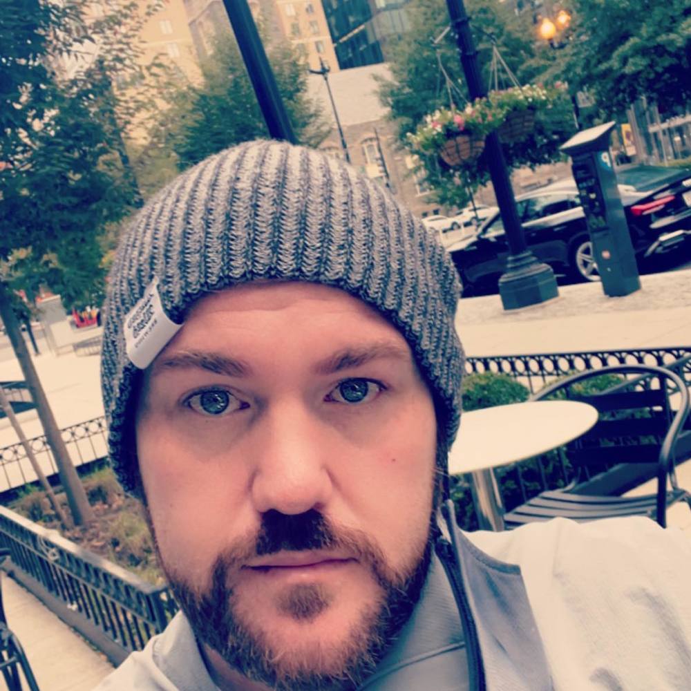 Meet your Posher, Jonathan